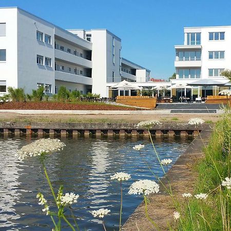 Prima Inn Ferienwohnungen Seetor Residenz 네우루핀 외부 사진