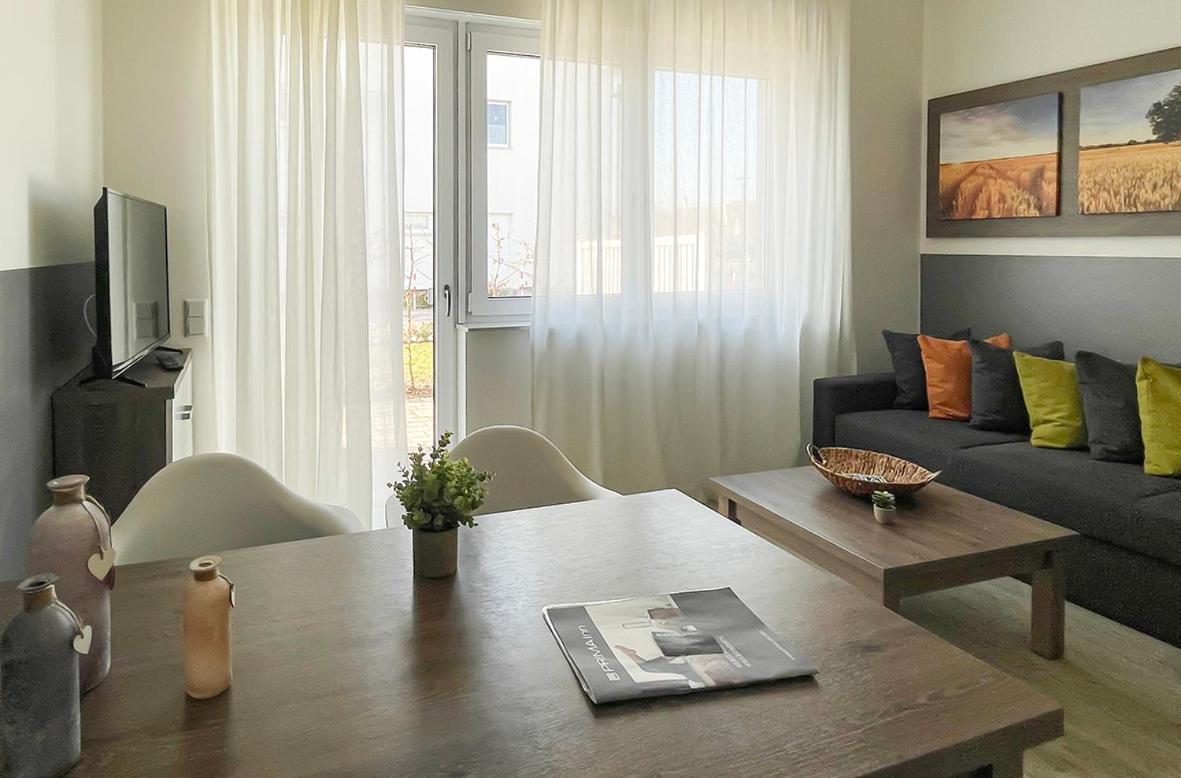 Prima Inn Ferienwohnungen Seetor Residenz 네우루핀 외부 사진