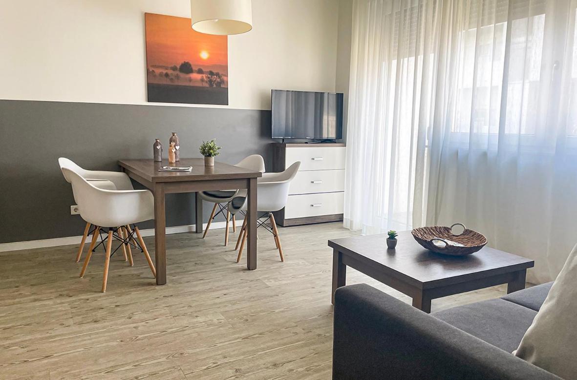 Prima Inn Ferienwohnungen Seetor Residenz 네우루핀 외부 사진