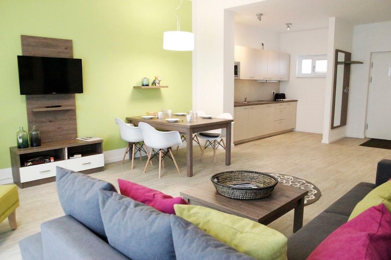 Prima Inn Ferienwohnungen Seetor Residenz 네우루핀 외부 사진