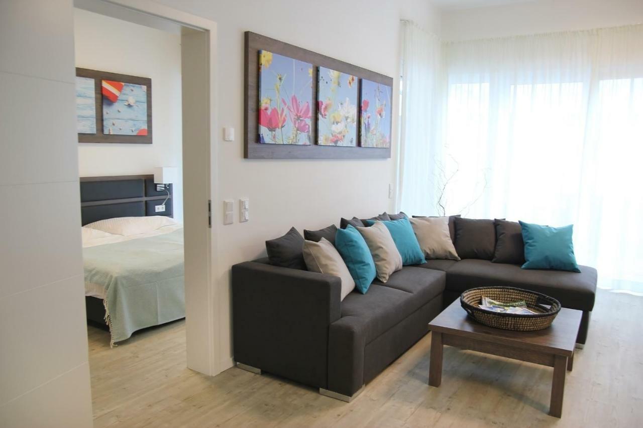 Prima Inn Ferienwohnungen Seetor Residenz 네우루핀 외부 사진