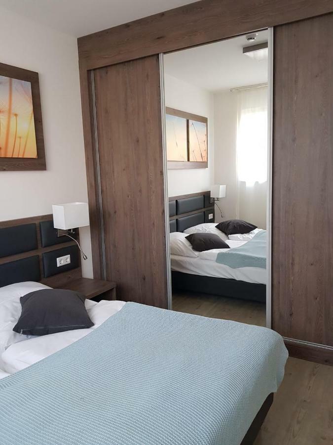 Prima Inn Ferienwohnungen Seetor Residenz 네우루핀 외부 사진